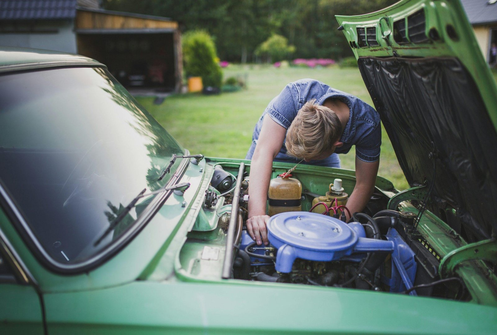 Air Conditioning Fixes: How Credit Card Roadside Assistance Can Save Your Summer